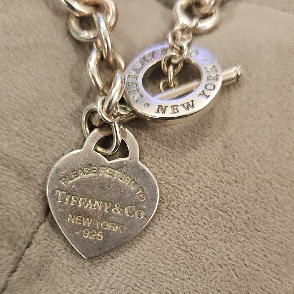 Tiffany & Co. Silver Heart Tag Toggle Necklace - Picture 3 of 7
